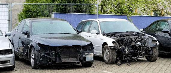Old or Broken Car